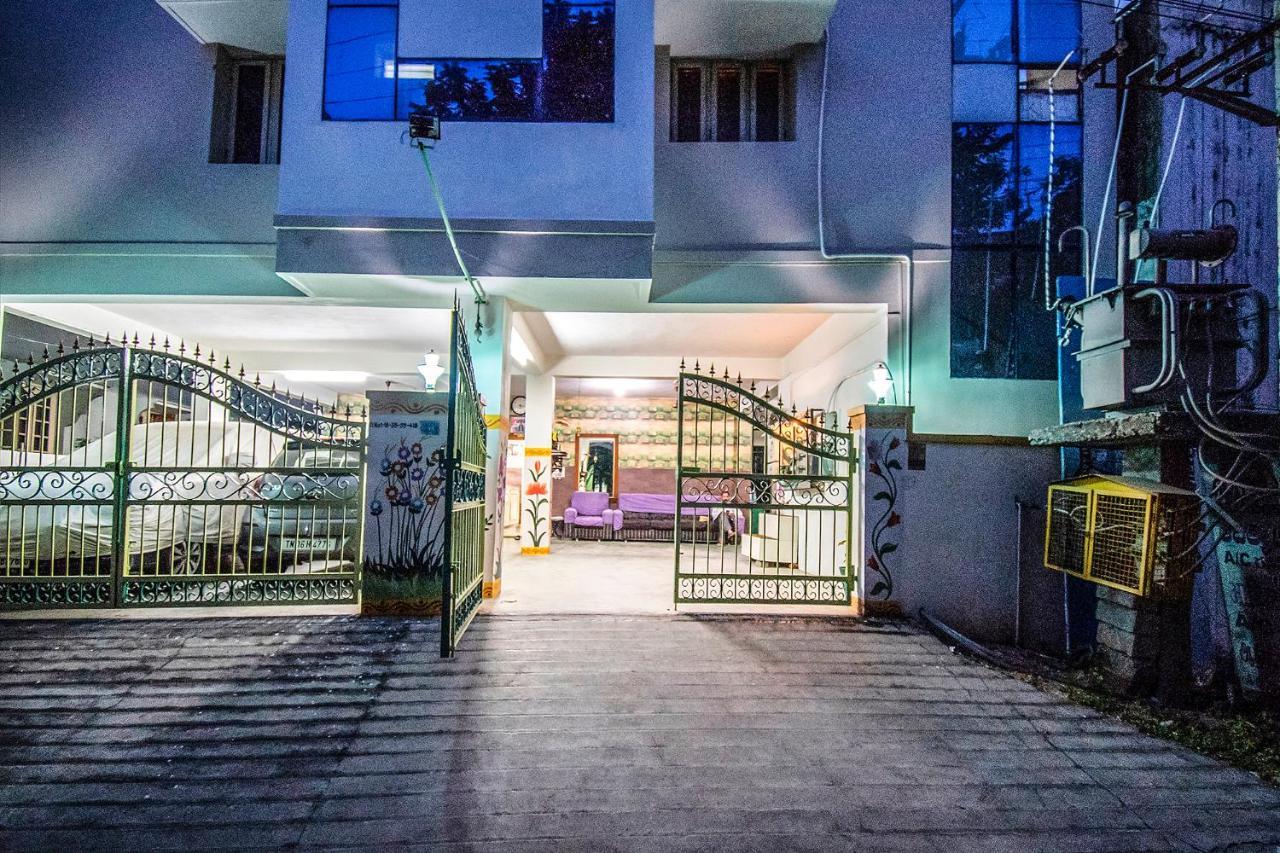 Fabhotel Aditya Yatri Nivas - Nr Tirupati Railway Station Eksteriør bilde