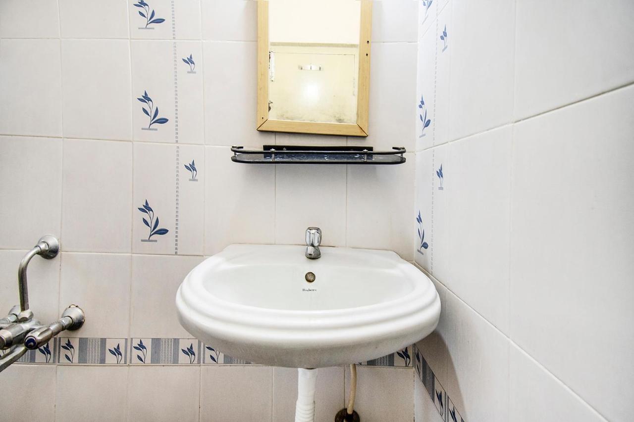 Fabhotel Aditya Yatri Nivas - Nr Tirupati Railway Station Eksteriør bilde